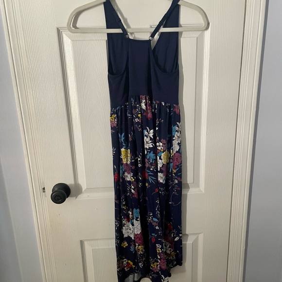 Casual dress - Picture 5 of 6